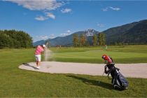 Golfen in Nassfeld.  • © Region Nassfeld-Pressegger See