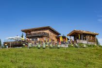 Das Berghaus Tirol im Sommer. • © alpintreff.de - Silke Schön