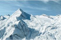 Das Kitzsteinhorn im Salzburger Land ist für den Skitourismus erschlossen. • © Kitzsteinhorn