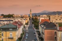 Klagenfurt im Abendlicht. • © Arnold Pöschl  / visitklagenfurt.at