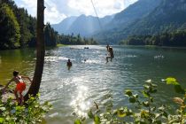 Großer Sommerspaß am Reintalersee im Alpbachtal.  • © Alpbachtal Tourismus / Berger Bernhard