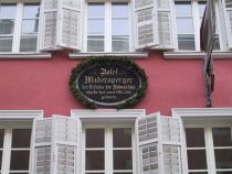 Josef Madersperger, der Erinder der Nähmaschine, wurde hier am 6. Oktober 1768 geboren. • © TVB Kufsteinerland