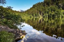 dyllisch liegt der Längsee nahe Kufstein. • © TVB Kufsteinerland, Lolin