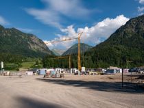 Baustelle für das neue Langlaufstadion in Oberstdorf im Juli 2019 • © alpintreff.de / christian schön