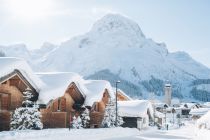 Blick auf das winterliche Lech. • © Lech Zürs Tourismus, Daniel Zangerl