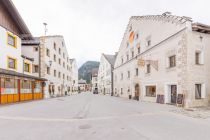 Der Ortskern von Mauterndorf mit den bekannten Treppengiebelhäusern. • © Ferienregion Lungau