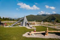 Der abwechslungsreiche Spielplatz am Actionberg Penken in Mayrhofen. • © Mayrhofner Bergbahnen