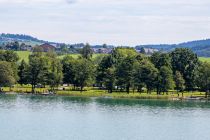 Der Badeplatz Loibichl am Mondsee. • © alpintreff.de - Christian Schön