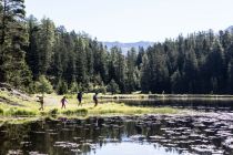 Der Schwarzsee oder Schwarze See oberhalb von Nauders. • © TVB Tiroler Oberland Nauders, Daniel Zangerl