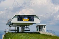 Bergstation der 8er Carving Jet auf der Gerlitzen Alpe im Sommer 2018. • © alpintreff.de / christian schön