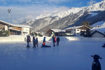 Eislaufen in Neustift. • © TVB Neustift