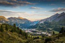 Obertauern in der Abenddämmerung. • © TVB Obertauern