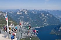 Die Aussichtsplattform 5Fingers. • © Dachstein Tourismus AG, Leo Himsl