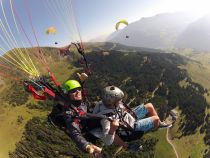 Startplatz für Paragleiter bei der Schönjochbahn. • © www.tandemfliegen-tirol.com