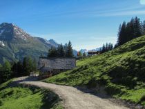 In der alten Nessler Alm oberhalb von Pettneu befindet sich ein Museum. • © TVB St. Anton am Arlberg