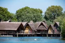 Pfahlbauten in Unteruhldingen am Bodensee. Unesco Weltkulturerbe. • © alpintreff.de / christian schön