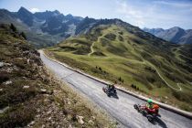 Das macht richtig Spaß mit den ZirbenCarts im Pitztal! • © Hochzeiger Bergbahnen, Daniel Zangerl