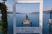 So sieht der Bilderrahmen am Jilly Beach aus.  • © Visit Wörthersee