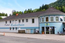 Vom Freibad in Radenthein haben wir leider nur eine Ansicht vom Eingang. :-)  • © alpintreff.de - Christian Schön