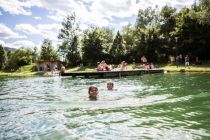 Sommerspaß im Badesee in Ried. • © TVB Tiroler Oberland, Daniel Zangerl