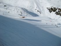 Der Hirschtal-Schlepplift im Skigebiet Rifflsee im Pitztal.  • © Pitztaler Gletscherbahn GmbH & Co KG - Roland Haschka 