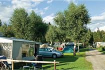 Blick auf den Campingplatz Judenstein in Rinn.  • © nnsbruck Tourismus / Gerda Eichholzer