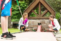 Minigolf spielen in Saalbach. • © SalzburgerLand Tourismus / Eva-Maria Repolusk