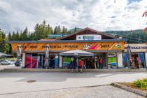 Hier -bei Ski Lenz an der Talstation der Gipfelbahn) kannst Du die Mountain-GoKarts leihen. • © alpintreff.de - Christian Schön