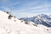 Der 2er-Sessellift Stafelalpe im Skigebiet Faschina. • © Alpenregion Bludenz Tourismus, Alex Kaiser