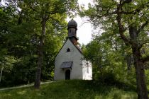 St. Anna Kapelle im Schlossgarten von Schloss Linderhof • © alpintreff.de / christian schön