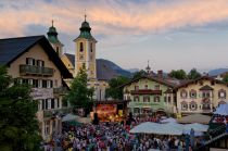 St. Johann in Tirol - wöchentlicher Einkaufs-, Musik- und Spieleabend • © Gerdl Franz