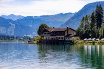 Das Seerestaurant Blattl am Pillersee in Tirol.  • © alpintreff.de - Silke Schön
