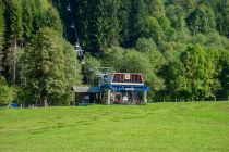 Die Hausbergbahn liegt unweit der Hartkaiserbahn, ist im Sommer allerdings nicht in Betrieb. • © alpintreff.de / christian schön