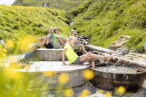 Entspannung für die Großen und Spaß für die Kinder bei der Gletscherflohsafari. • © Archiv Tourismusverband Tux-Finkenberg, Johannes Sautner, shootandstyle.com