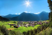 Umhausen im Ötztal zeigt sich von seiner besten Seite.  • © Ötztal Tourismus, Isidor Nösig