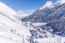 Blick auf das tief verschneite Vent im Ötztal. • © Ötztal Tourismus, Johannes Brunner