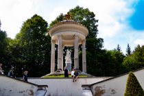 Venustempel im Schlossgarten von Schloss Linderhof • © alpintreff.de / christian schön