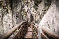 Der spannende Weg durch die Seisenbergklamm. • © SalzburgerLand Tourismus / Achim Meurer