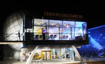 Außenansicht des Zeiss Planetariums in Schwaz. • © Planetarium Schwaz