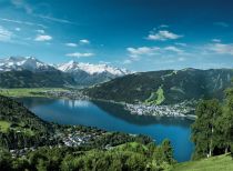 Blick auf Zell am See und Kaprun. • © Faistauer Photography