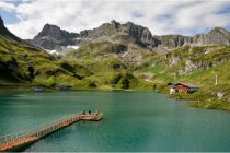 Der Zürser See ist ein Foto wert.  • © Lech Zürs Tourismus