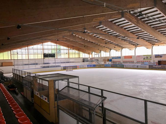 Eisstadion Pfronten Allgäu Eislaufplatz