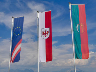 Flagge Österreich - EU - Tirol