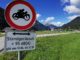 Auf bestimmten Strecken des Naturpark Lechtal/Österreich dürfen Motorräder mit hohen Standgeräuschen bis Ende Oktober 2020 nicht mehr fahren. // Foto: Lechtal Tourismus/Anja Ginther
