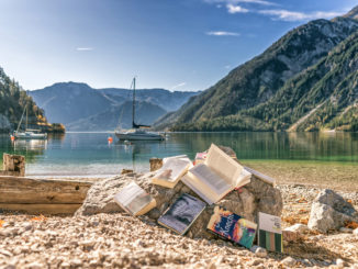 Bei der achensee.literatour wird der See zur Bühne und die Landschaft zur Kulisse. // Foto: Achensee Tourismus