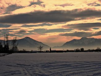 Die Winter-Magie in Bayern spüren - das müsste gehen, sagt Bayerns Wirtschaftsminister Aiwanger. // Foto: Karin Biela auf pixabay.com