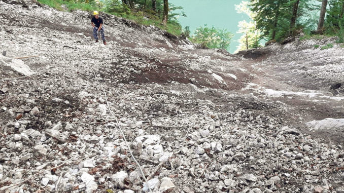 Direkt nach dem Murenabgang am Kaunersteig im Frühjahr 2019 war die Sturzbahn angefüllt mit losem Gesteinsmaterial. // Foto: Nationalpark Berchtesgaden