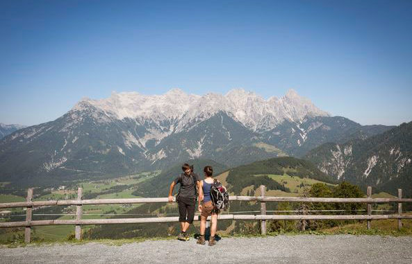 Tirol ist sehr beliebt bei Urlaubern. Die Zahlen sagen genaueres. // Foto: Tirol Werbung, Schwarz Jens
