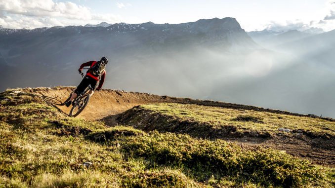 Der fünf Kilometer lange Zirmtrail ist Bestandteil des Goldbikeparks in Nauders. // Foto: TVB Tiroler Oberland - Filmkabinett Albert Florian