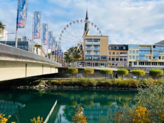 Eine Fahrt mit den Riesenrad in Villach ermöglicht neue Ansichten auf die Stadt in Kärnten. // Foto: Stadt Villach, Kofler